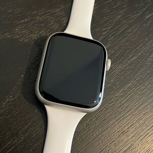 Apple Watch Series 8 - 45mm - Starlight